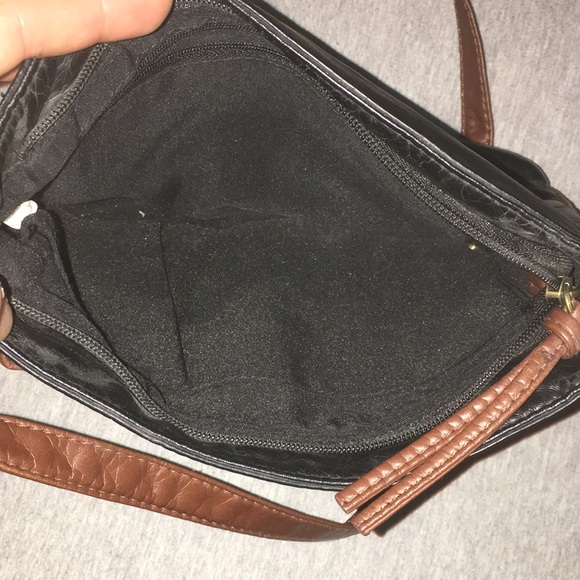 Vintage Brown and black bag crossbody bag!! - Picture 6 of 7